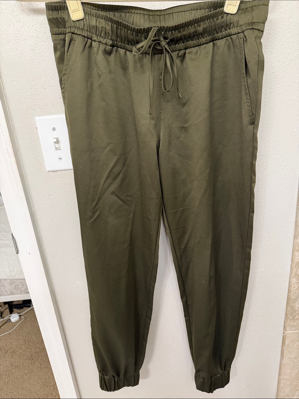 Woman's Olive Green Drawstring Jogger Pants